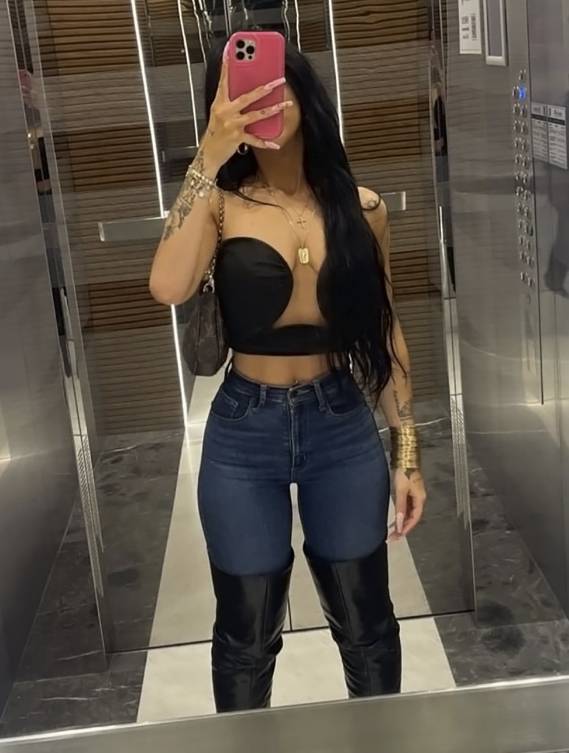 konyaescortalmira-1 Çılgınlarca Sevişen Eve Ve Otele Gelen Konya Escort Almira